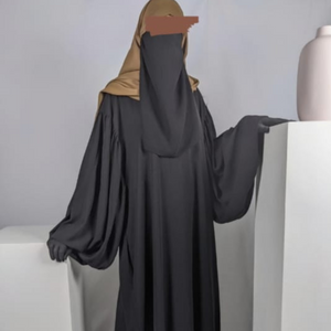 Abaya Yemi signé Yaqut  – Tissu Woolpeach Premium